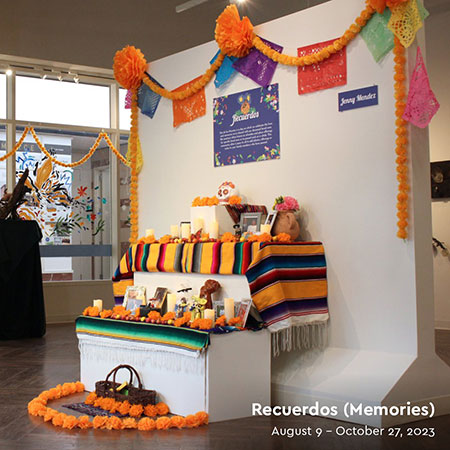 Recuerdos art display