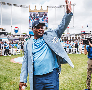 Bo Jackson waving to the crowd.